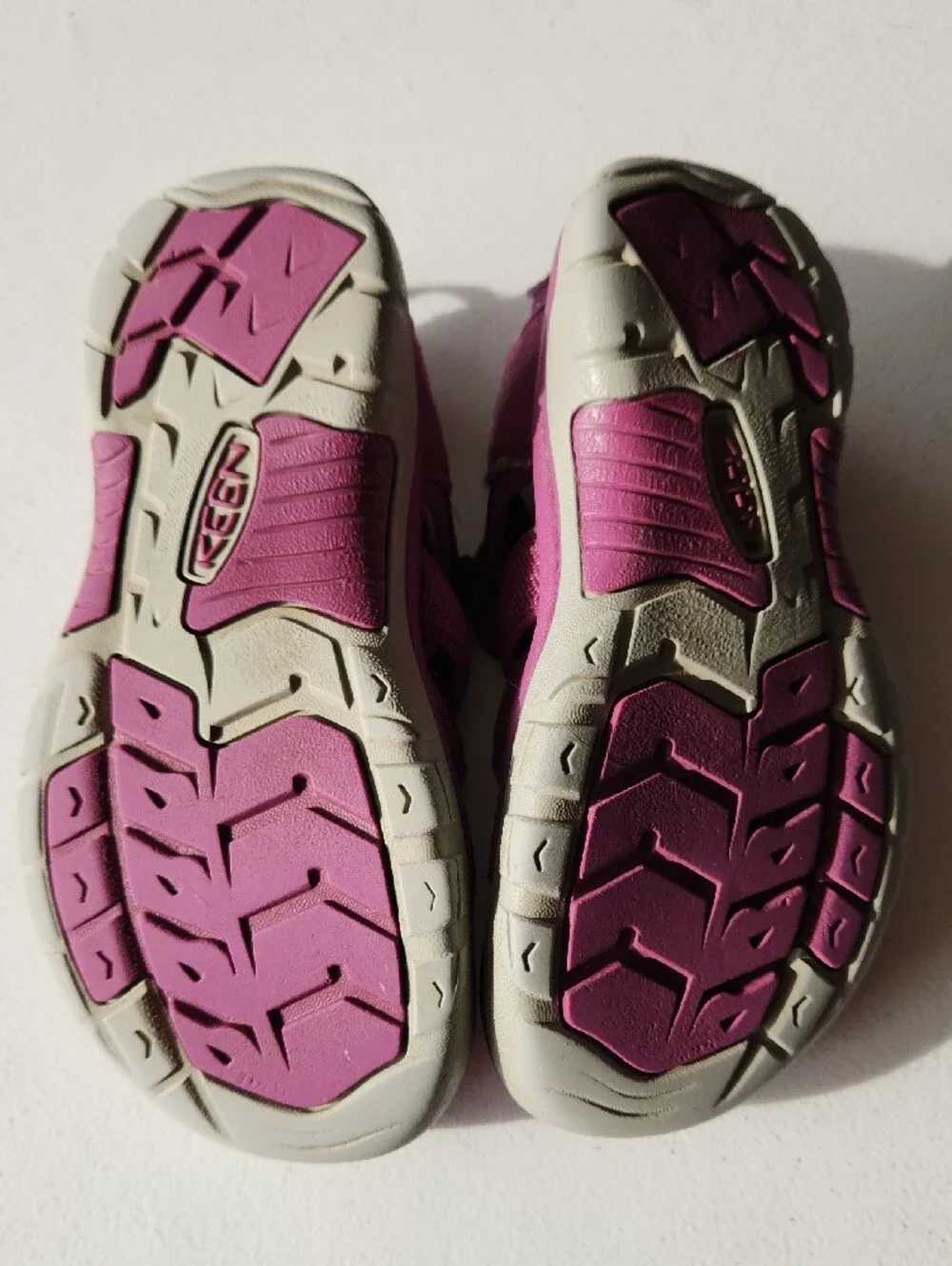 Kids Open-Toe KEEN Active Sandals in Fuchsia
